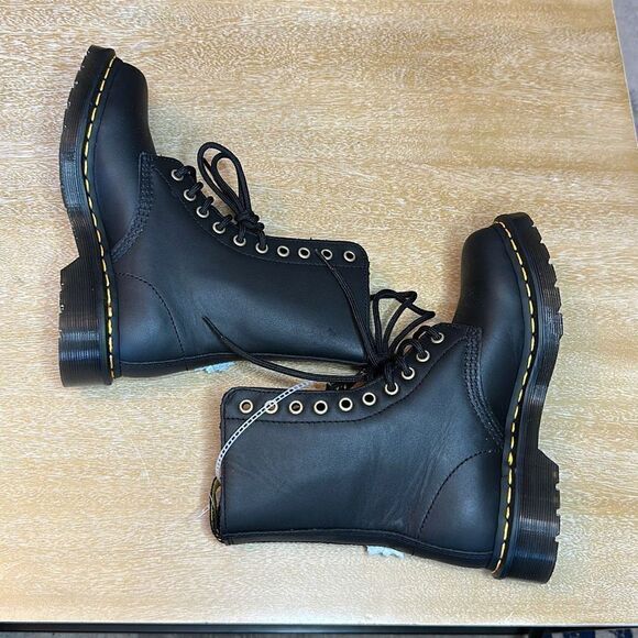 Dr. Martens 1490 Bloom 10 Eye Boots - Picture 7 of 9